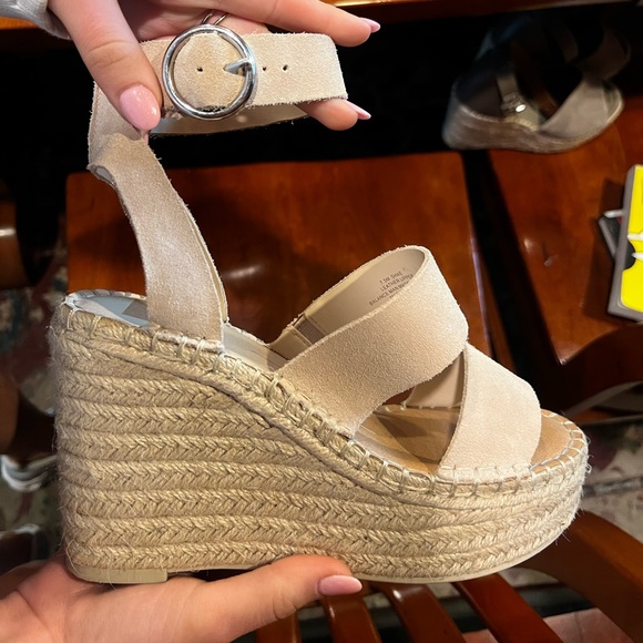 Dolce Vita Wedges - Picture 1 of 4